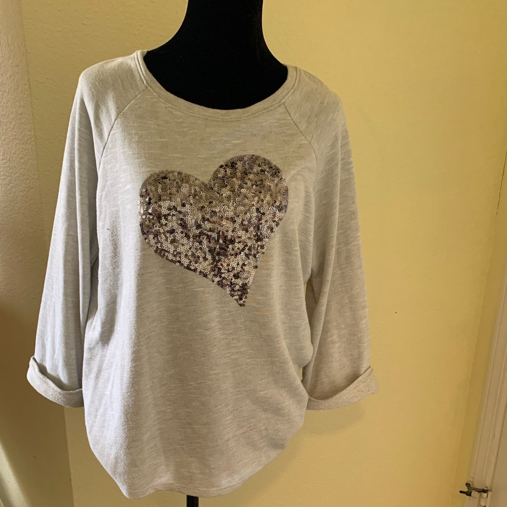 INC Gray Sweatshirt w Heart design 3/4 sleeve